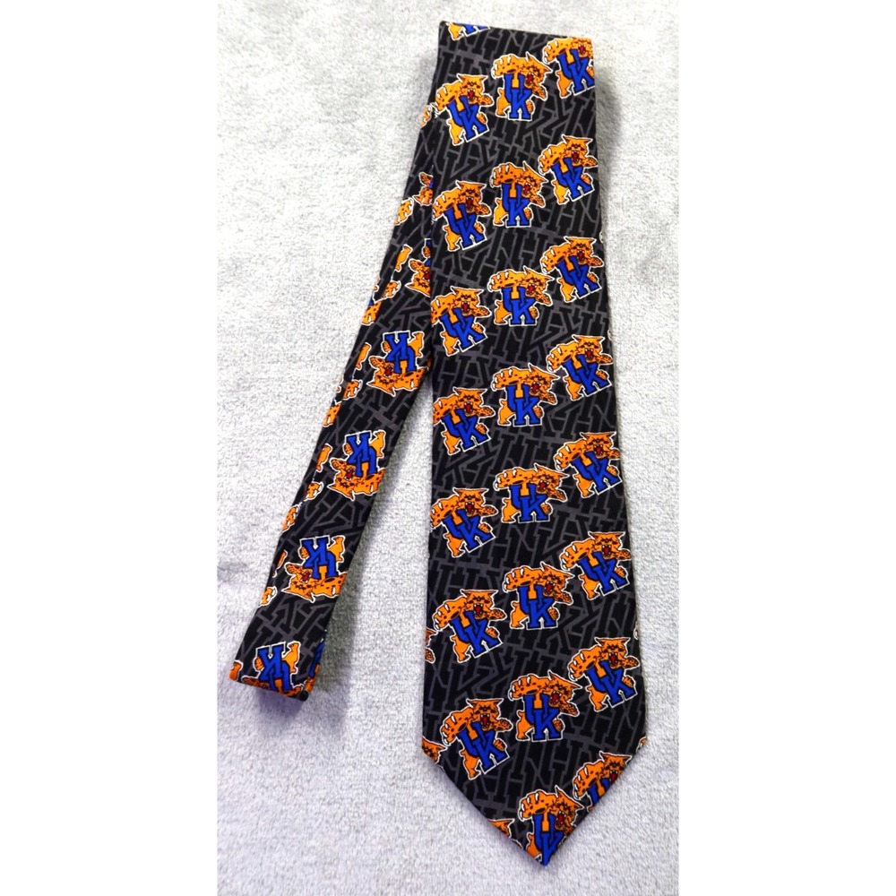 University of Kentucky's UK Wildcats‎ Pattern Necktie Neck Tie